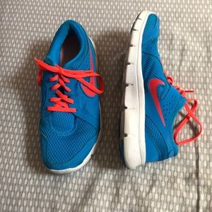 Nike Flex Experience RN 2